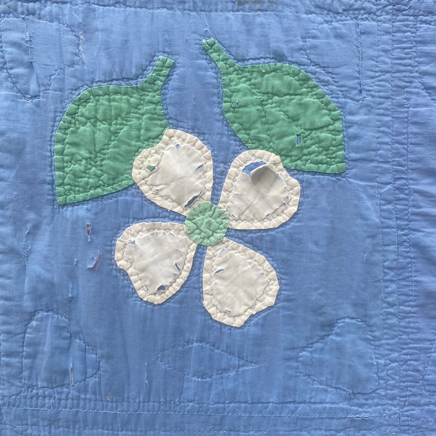 Vintage Floral Applique Quilt - Cutter?