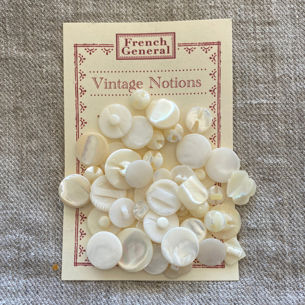 Agnes' Vintage World: Mother of pearl buttons and their cheap