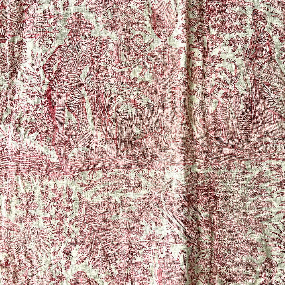 1800 Red and White Quilted Pelmet