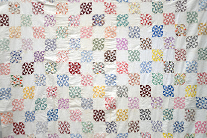 Vintage Blossom Chain Quilt Top