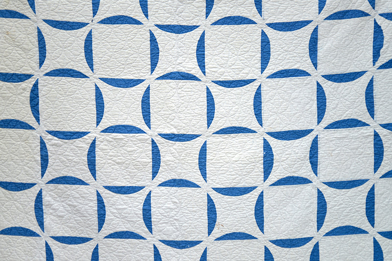 Antique Square in a Circle Quilt