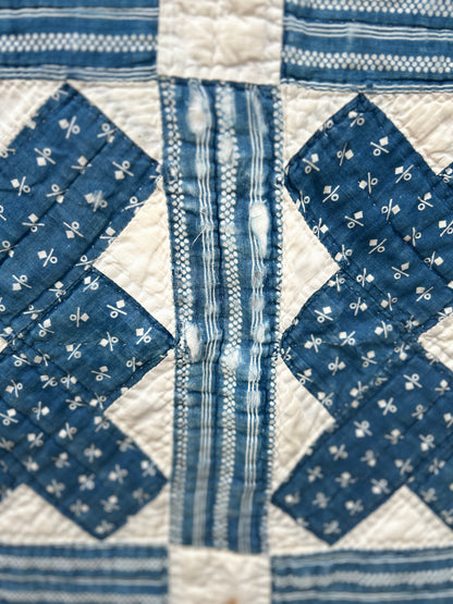 Early Indigo and White Quilt
