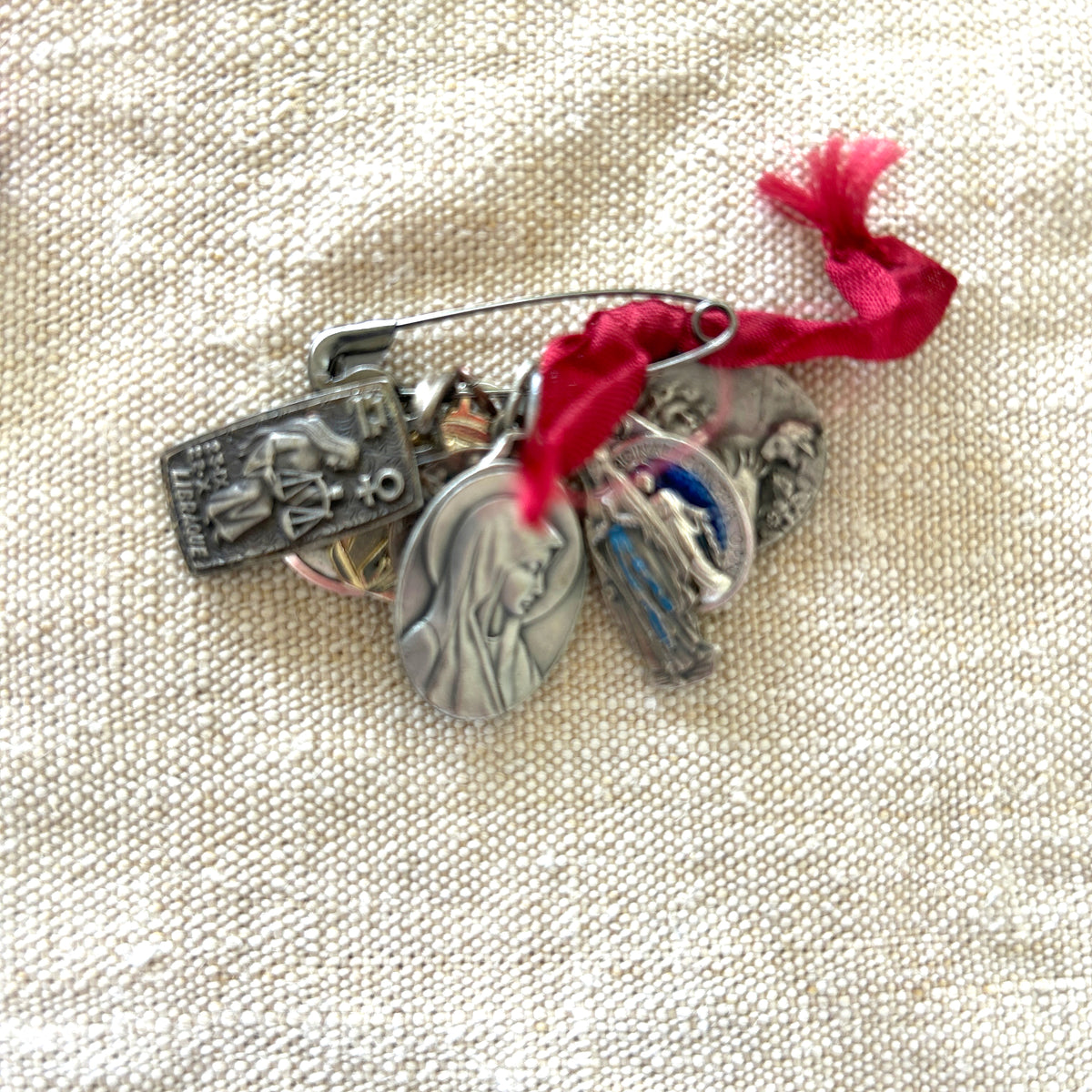 Vintage Religious Medals / Set of 8
