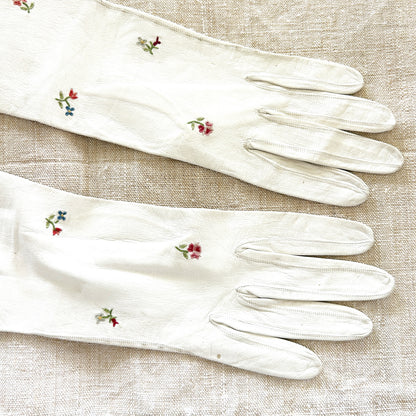 Vintage White Leather Gloves