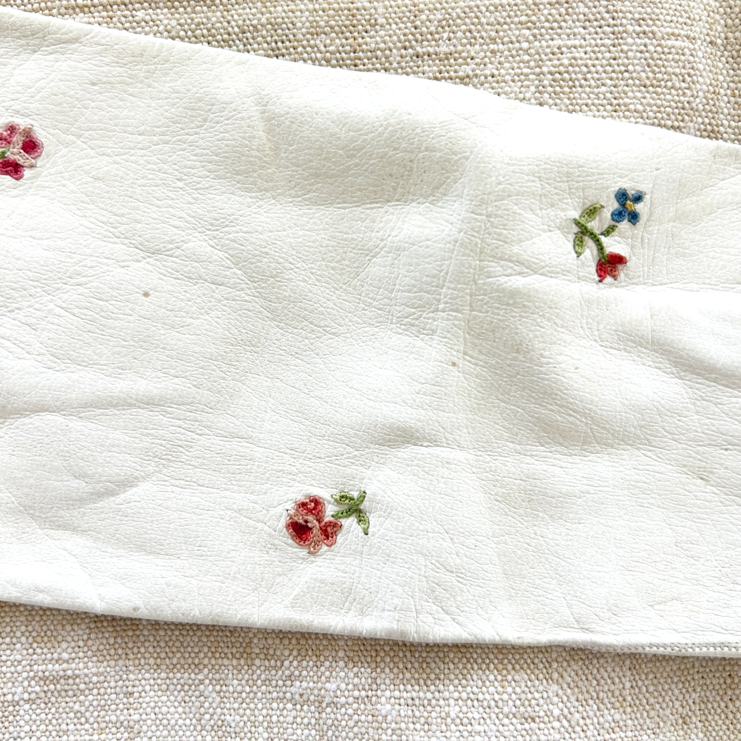 Vintage White Leather Gloves