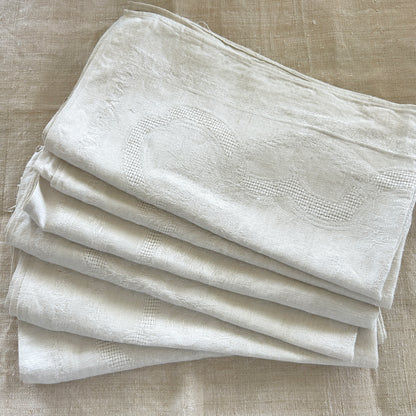 Antiique Grand Serviettes / Set of 6