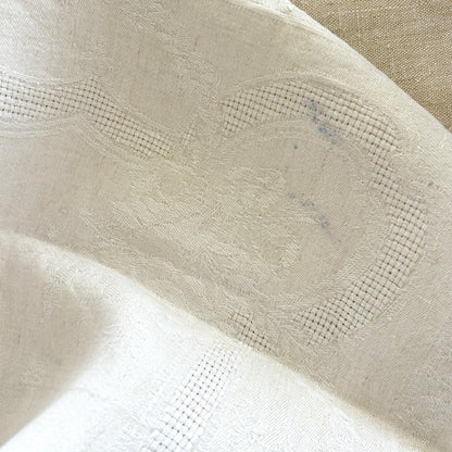 Antiique Grand Serviettes / Set of 6