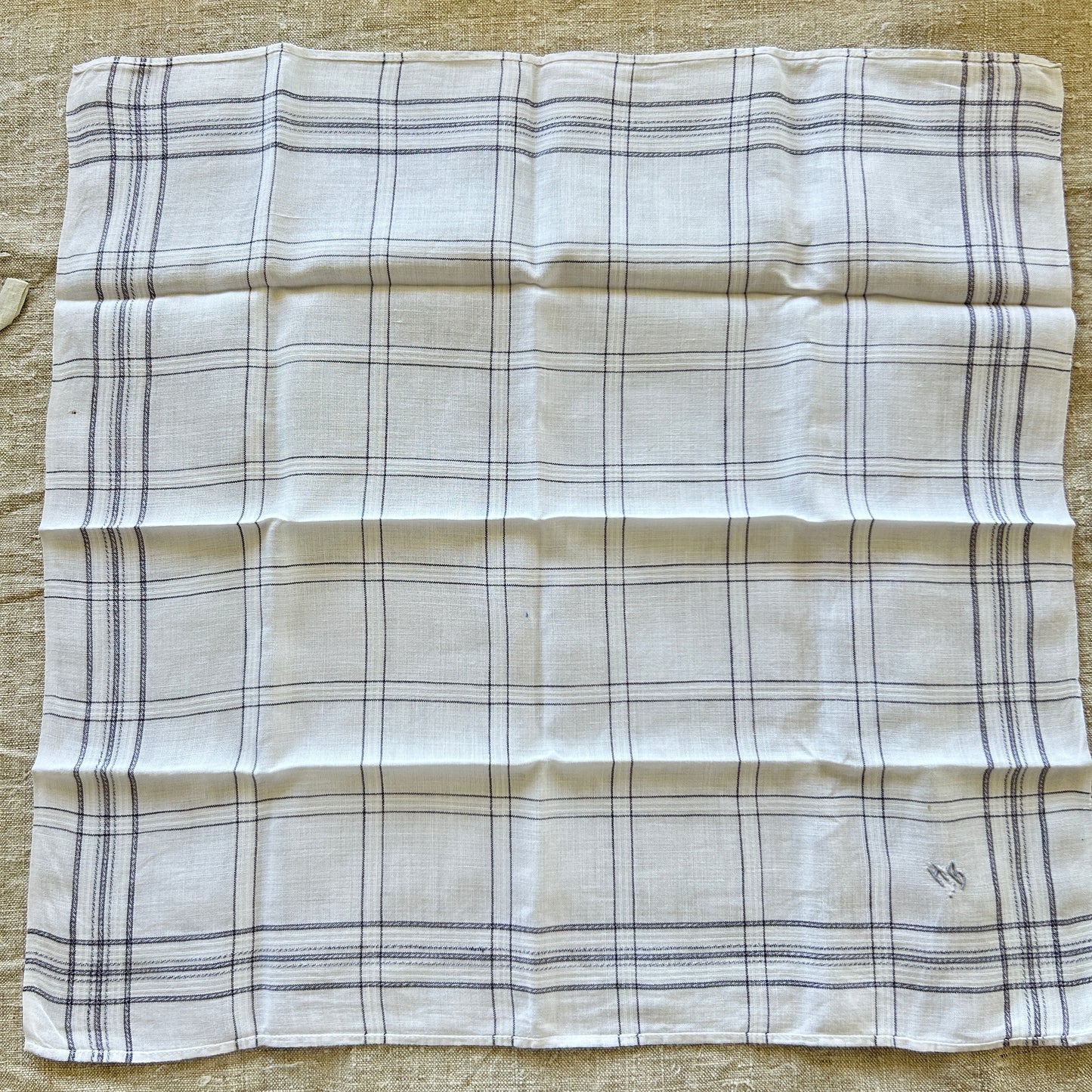 Vintage Linen Handkerchiefs / Set of Three / HB Monogram