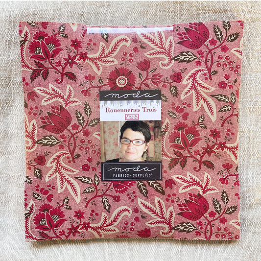 Rouenneries Trois Layer Cake