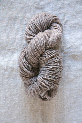Medium Brownstone Wool Skein