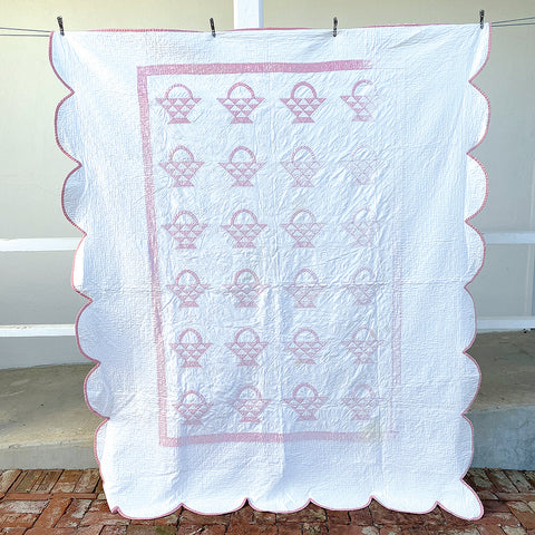 Faded Pink Basket Quilt