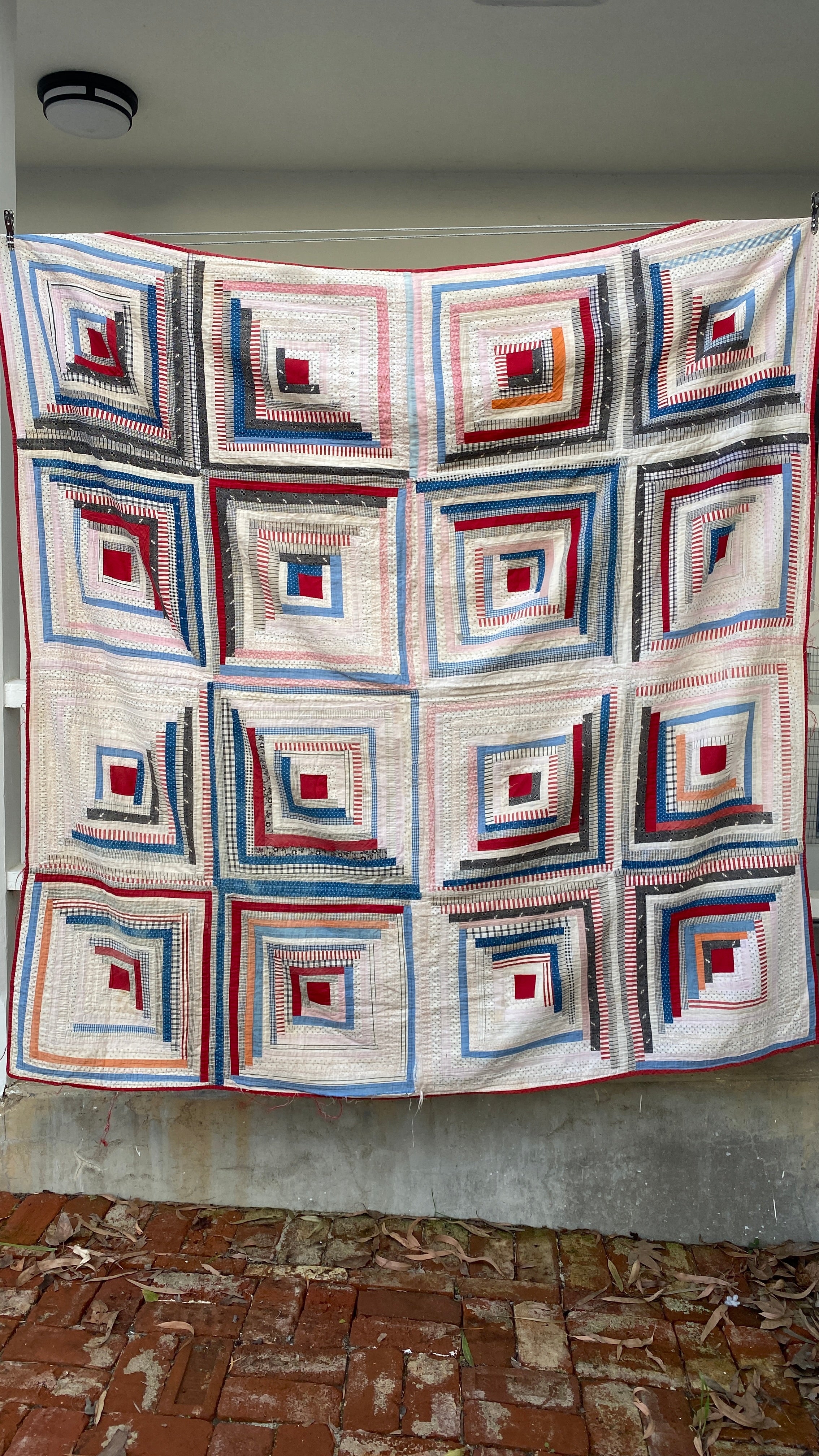 Early Log Cabin Quilt - Cutter?